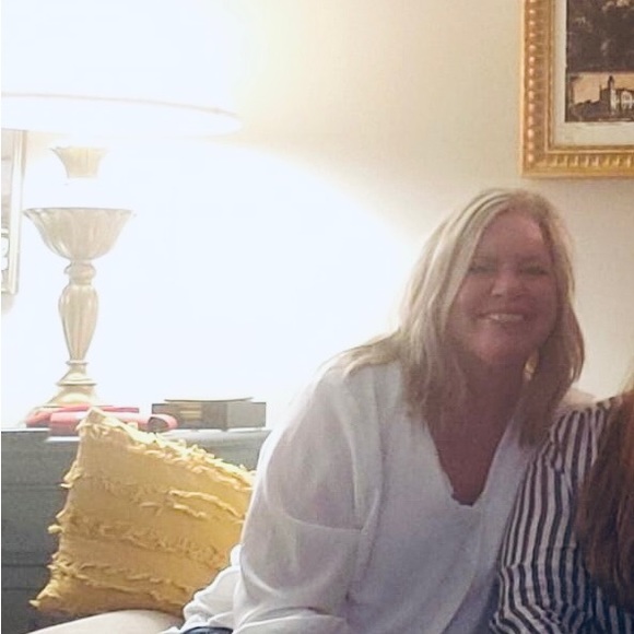 Meet your Posher, Susie - Picture 5 of 5